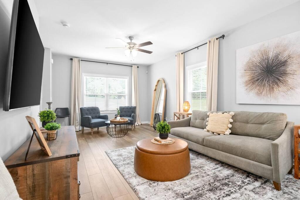 One-Of-A-Kind Smart, Cookie Themed Home For Up To 6 克拉克斯维尔 外观 照片